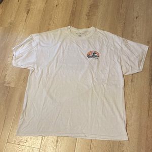 90’s white tee